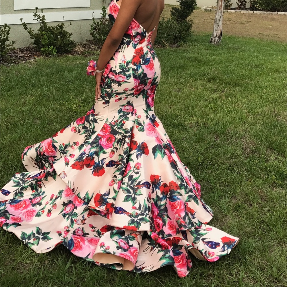 Prom dress